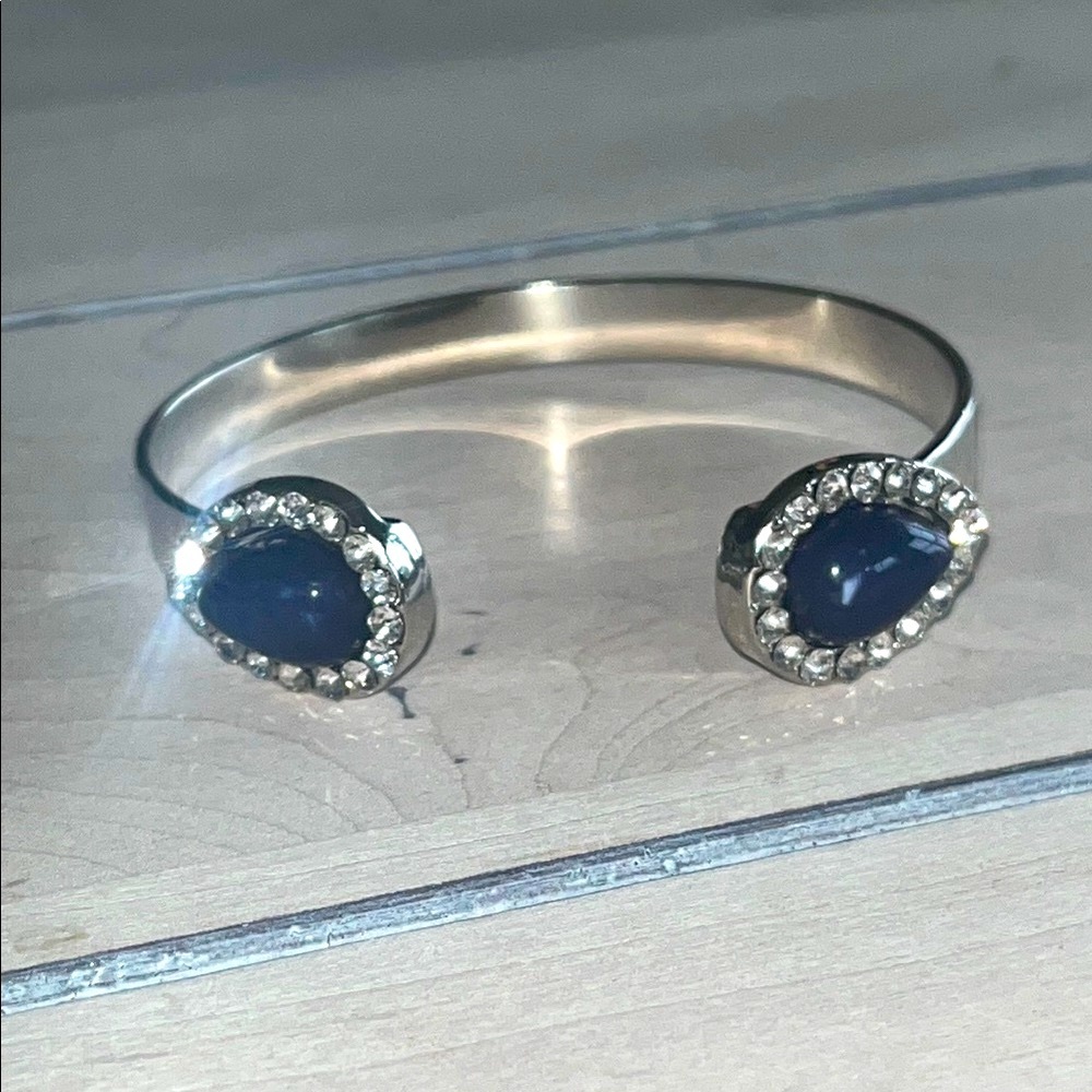 🇺🇸 Fashion cuff rhinestone detail bracelet
